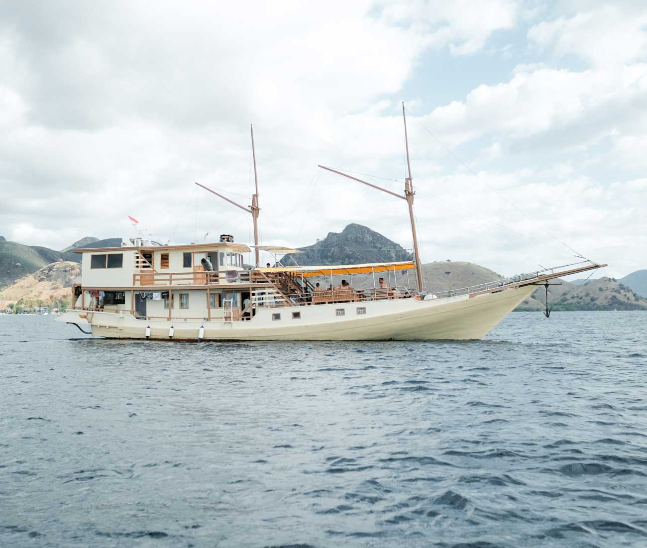 Almadira Open Trip